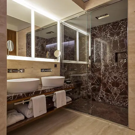 Fendi Private 5*
