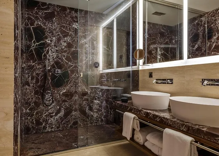 Fendi Private - Small Luxury Of The World ホテル 5*