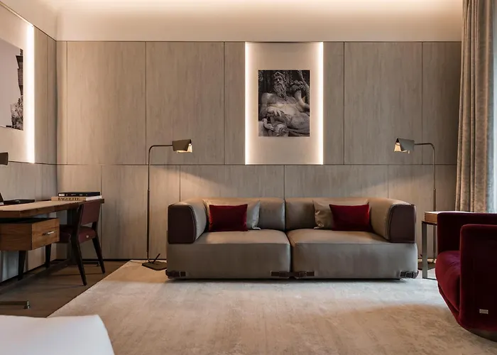 Fendi Private - Small Luxury Of The World ローマ