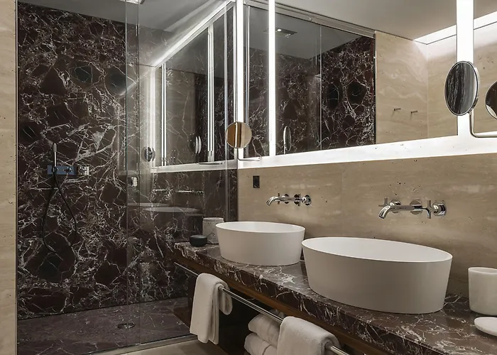 Fendi Private - Small Luxury Of The World ホテル